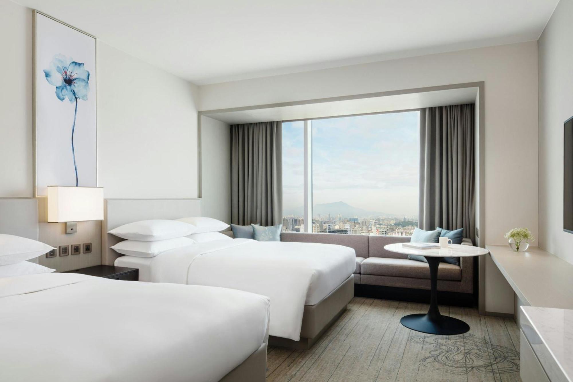 Courtyard By Marriott Taipei Downtown Hotel Exterior photo
